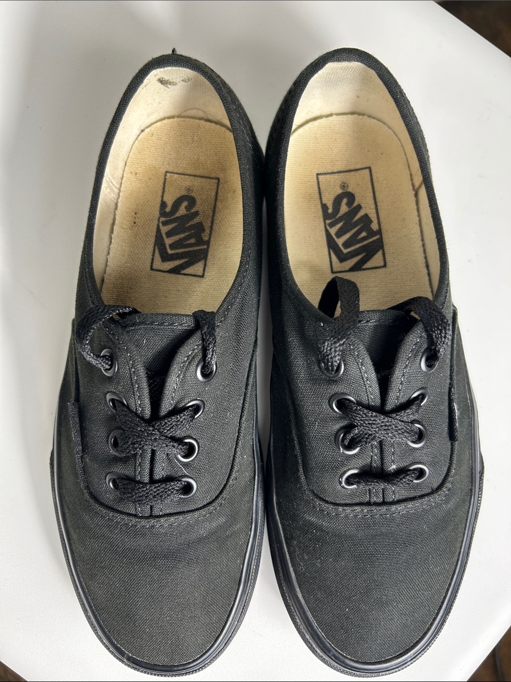 Vans Authentic Black Canvas Sneakers Women’s 7 Men’s 5.5 EU 37 Skate Shoes